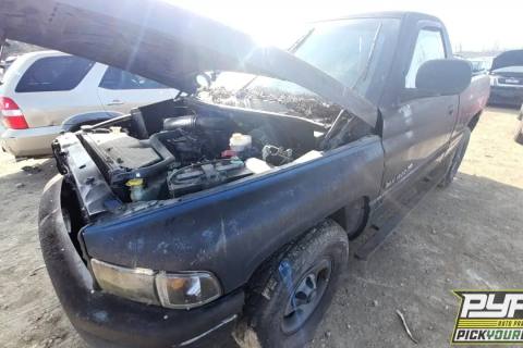 Photo of 2001 Dodge Ram 1500