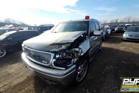 Photo of 2002 Gmc Yukon