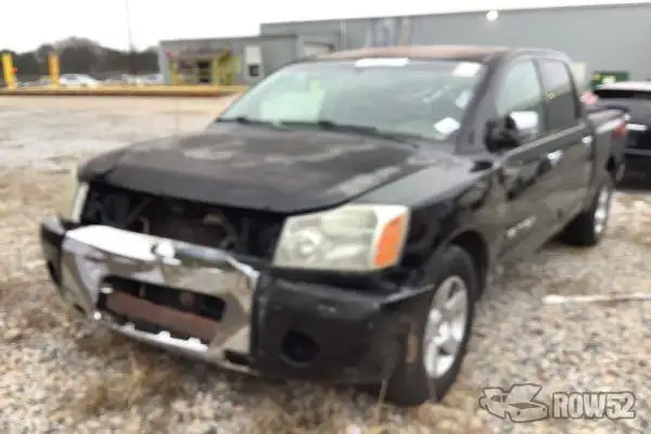 Photo of 2005 Nissan Titan