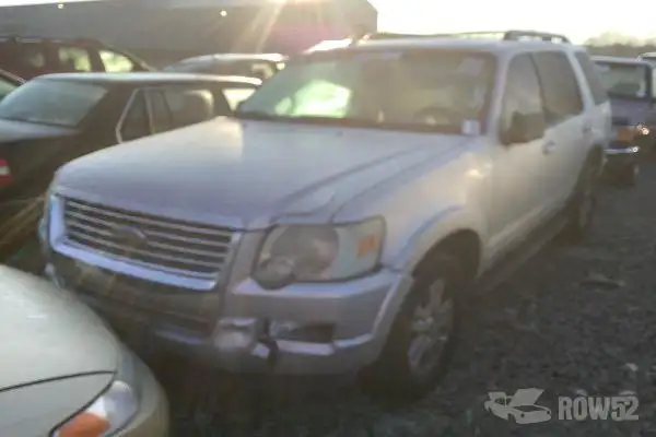 Photo of 2010 Ford Explorer