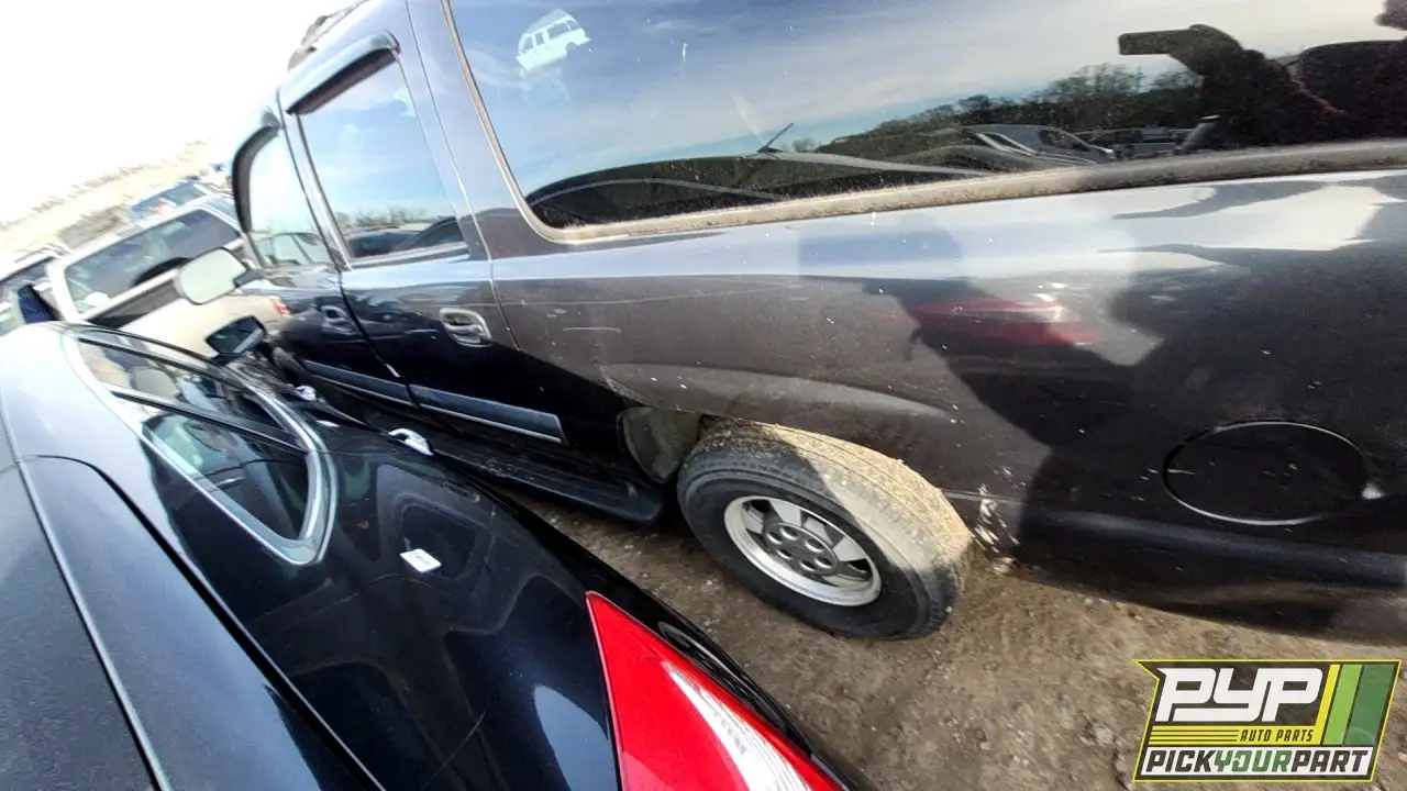 Photo of 2003 Chevrolet Suburban 1500