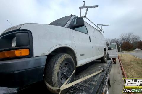 Photo of 2005 Chevrolet Express 2500