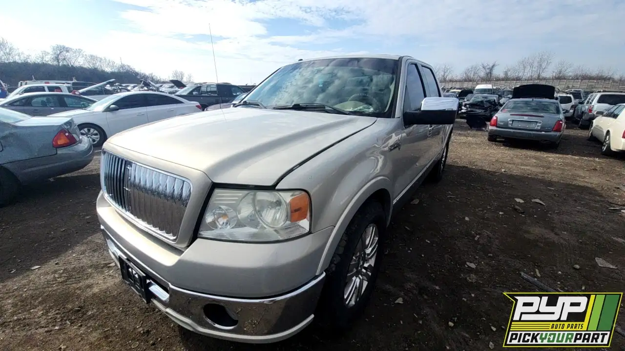Photo of 2006 Lincoln Mark Lt
