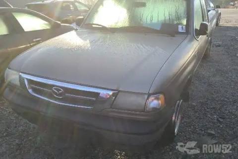 Photo of 2003 Mazda Truck
