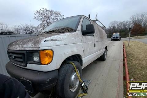 Photo of 2006 Ford E-250