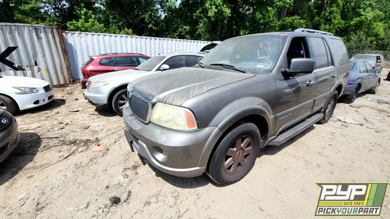 Photo of 2004 Lincoln Navigator