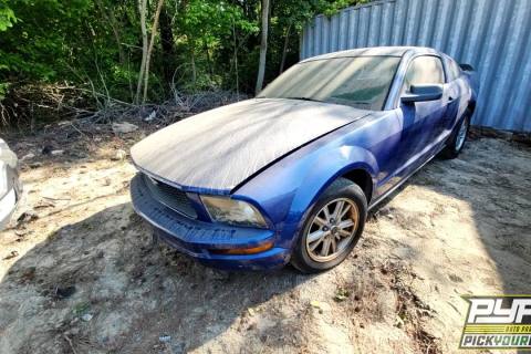 Photo of 2006 Ford Mustang