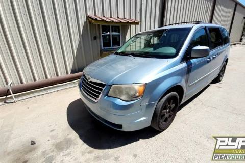 Photo of 2008 Chrysler Town & Country