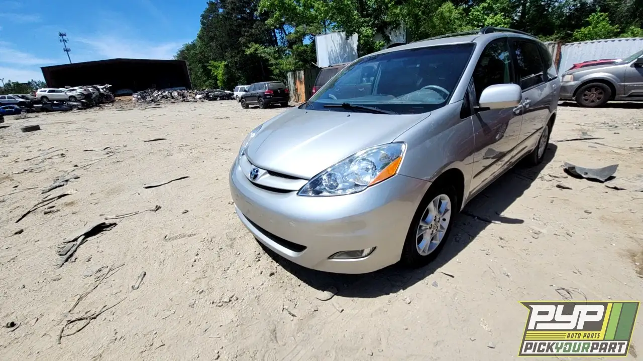 Photo of 2006 Toyota Sienna