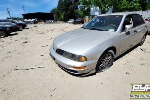 Photo of 2003 Mitsubishi Diamante