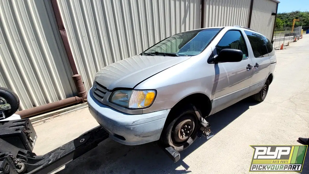 Photo of 2002 Toyota Sienna
