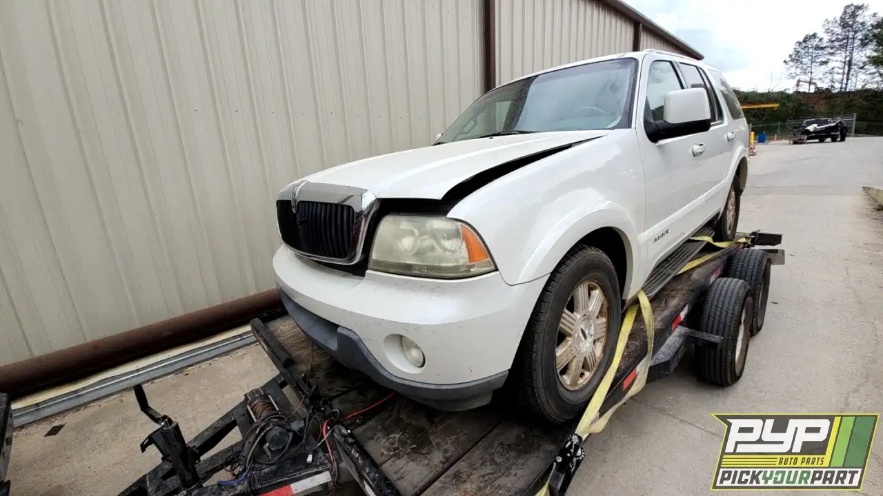 Photo of 2004 Lincoln Aviator