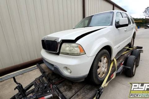 Photo of 2004 Lincoln Aviator