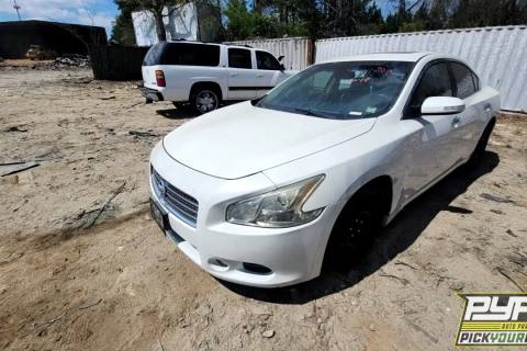 Photo of 2010 Nissan Maxima