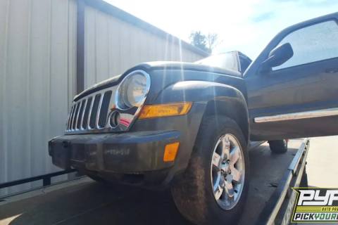 Photo of 2005 Jeep Liberty