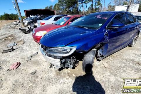Photo of 2015 Chrysler 200