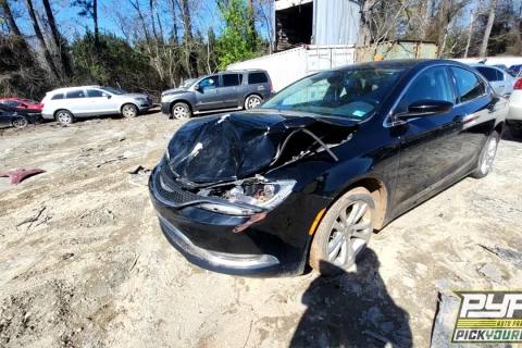 Photo of 2015 Chrysler 200