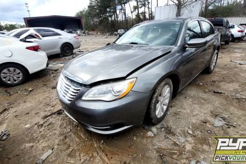 Photo of 2013 Chrysler 200