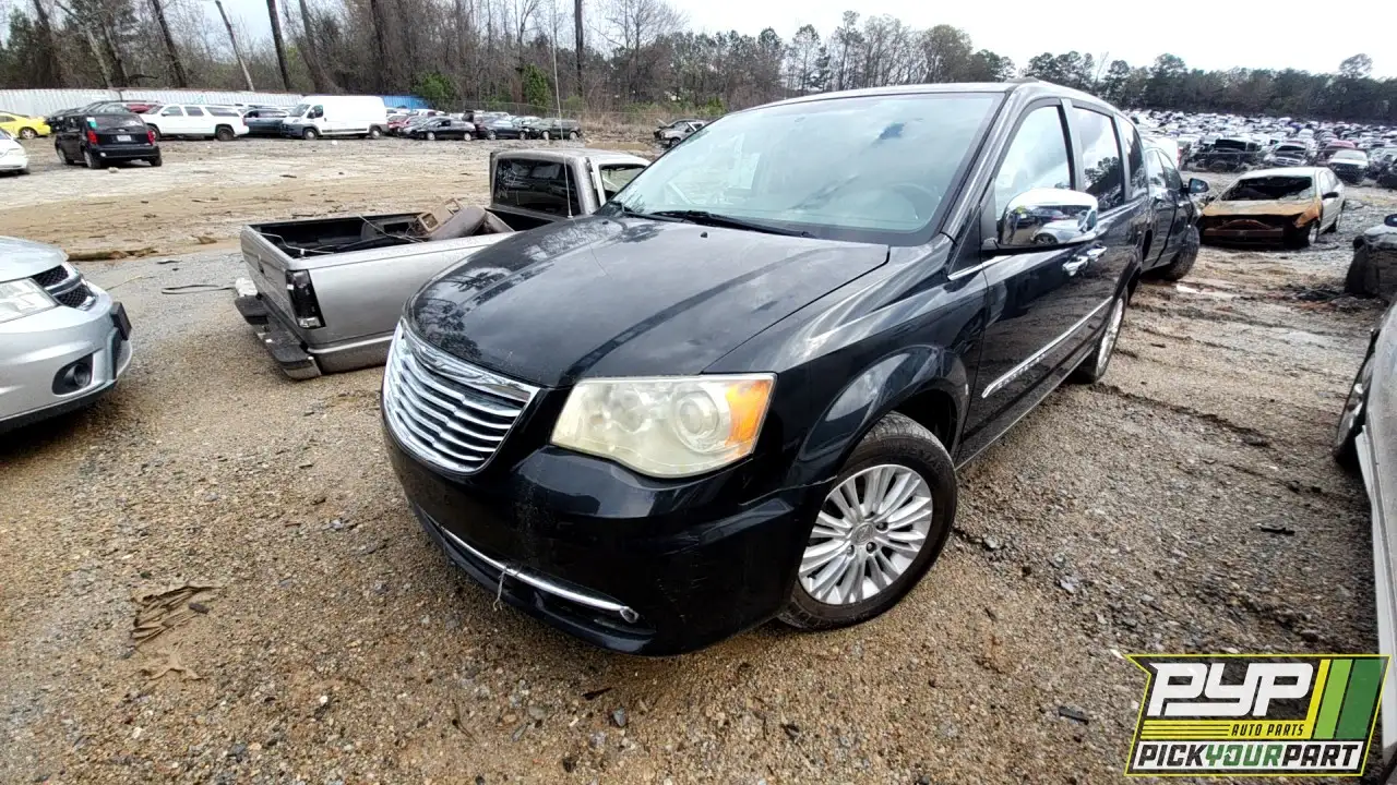Photo of 2015 Chrysler Town & Country