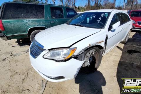 Photo of 2014 Chrysler 200
