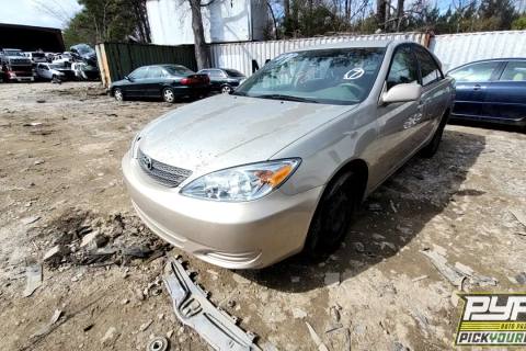 Photo of 2004 Toyota Camry