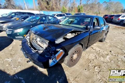 Photo of 2008 Ford Crown Victoria
