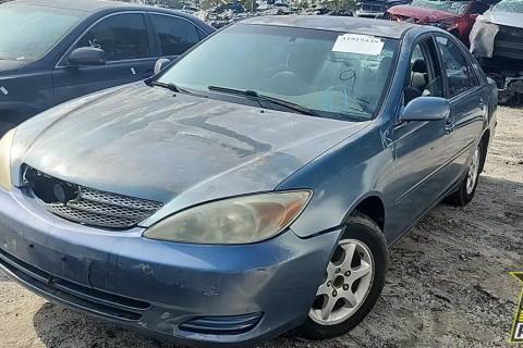 Photo of 1998 Toyota Camry