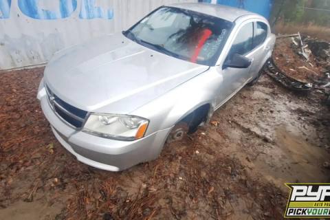 Photo of 2010 Dodge Avenger