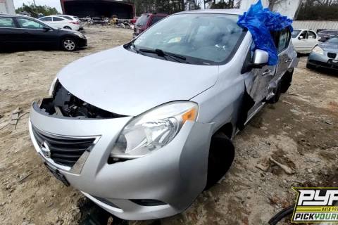 Photo of 2012 Nissan Versa