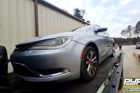 Photo of 2015 Chrysler 200