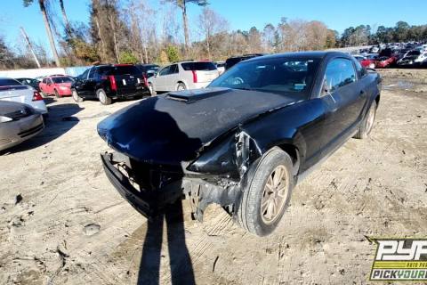 Photo of 2005 Ford Mustang