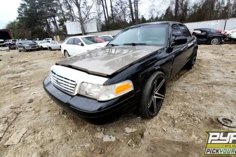 Photo of 2010 Ford Crown Victoria