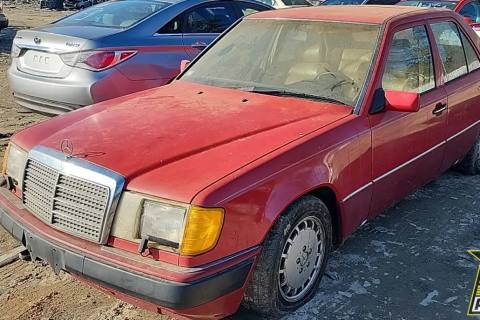 Photo of 1992 Mercedes-Benz 300E