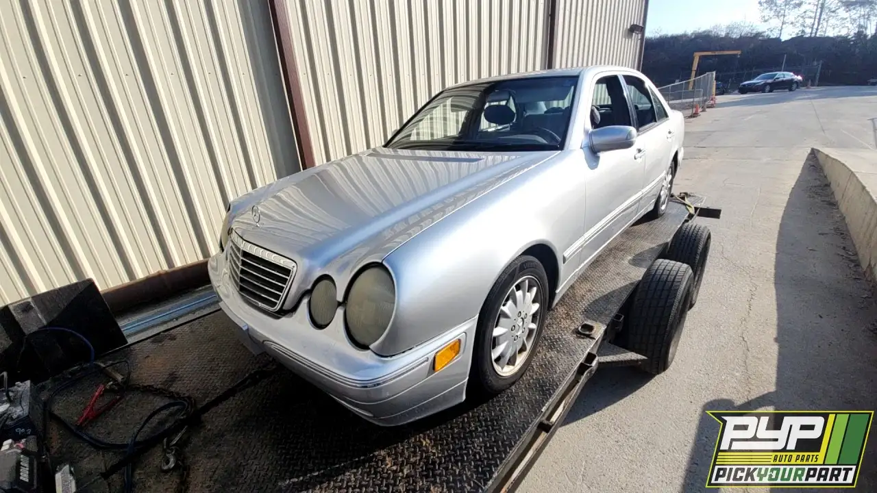 Photo of 2001 Mercedes-Benz E320