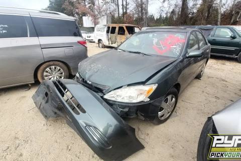 Photo of 2004 Toyota Camry