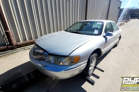 Photo of 2000 Lincoln Continental