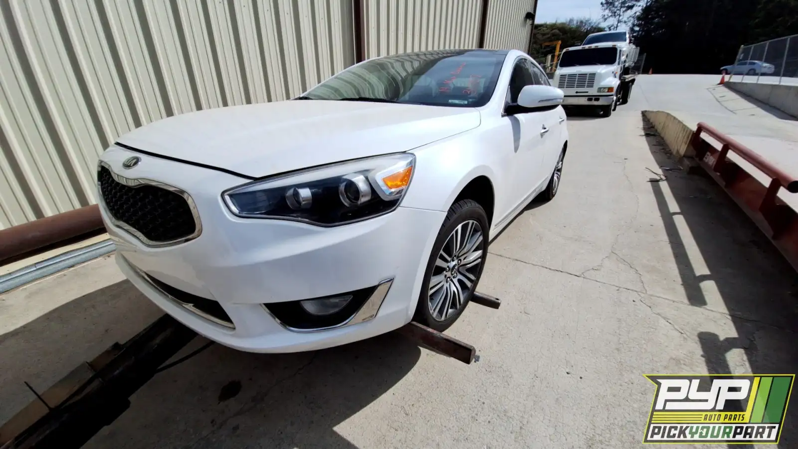 Photo of 2014 Kia Cadenza