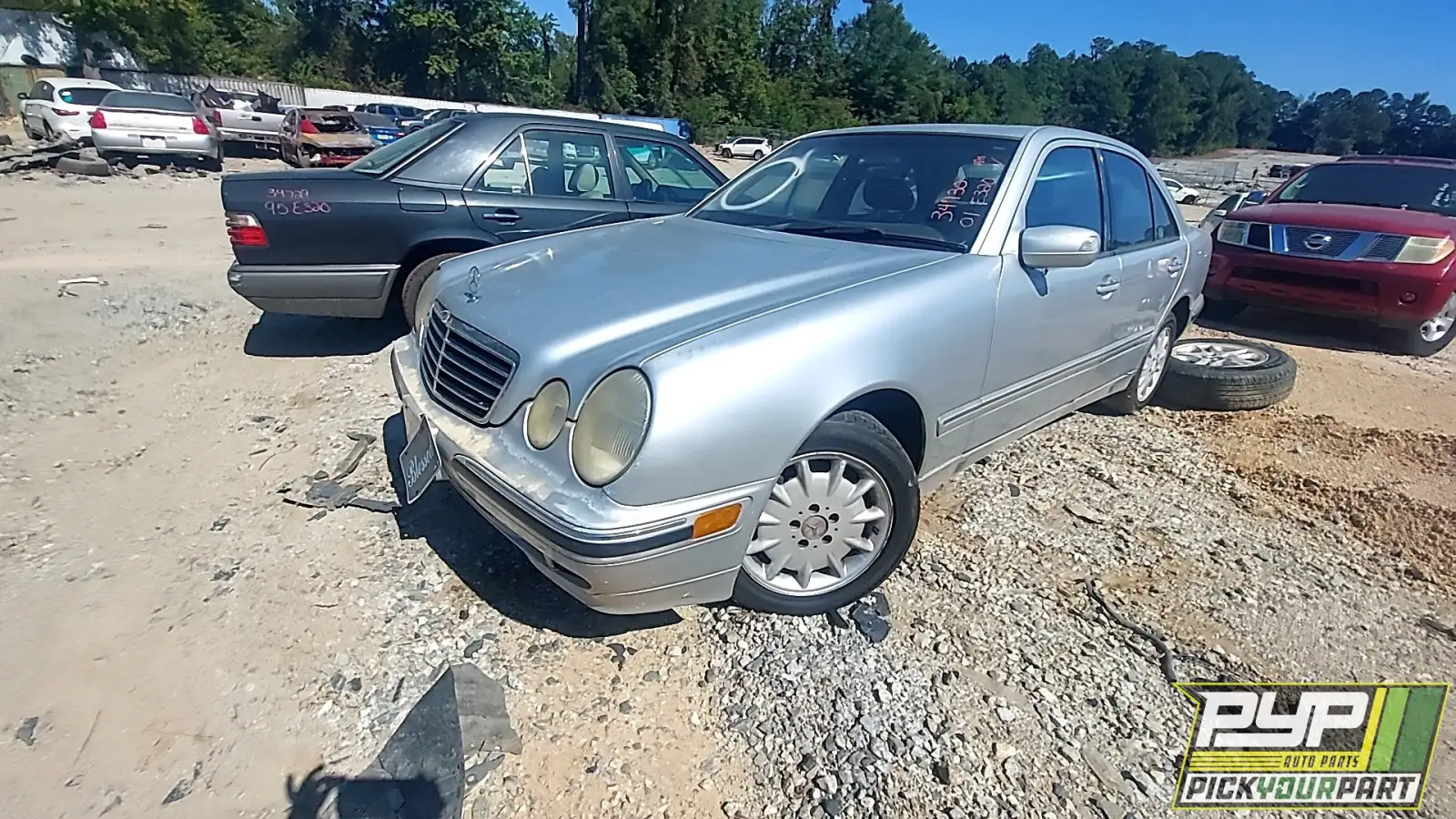 Photo of 2001 Mercedes-Benz E320