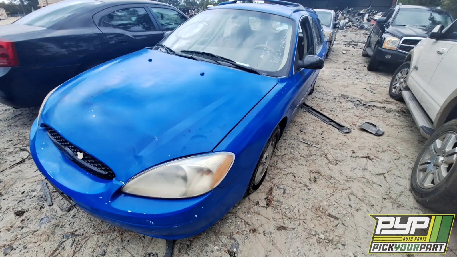 Photo of 2000 Ford Taurus