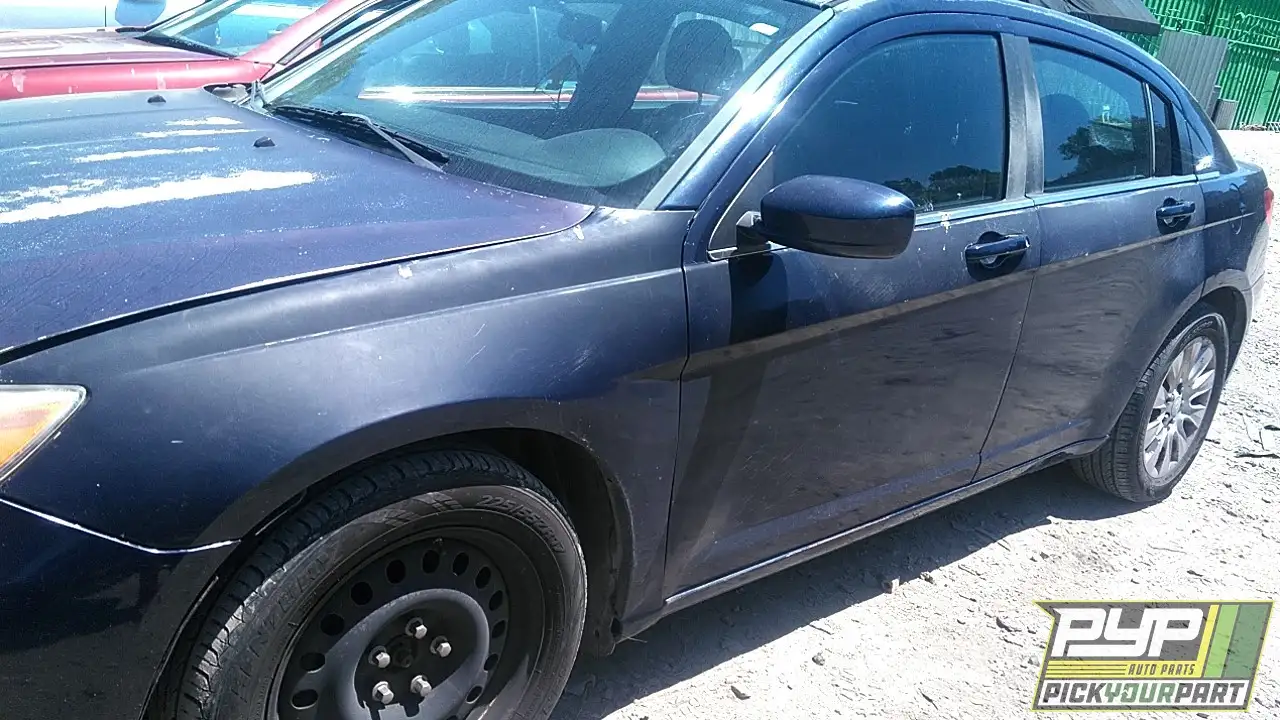Photo of 2013 Chrysler 200