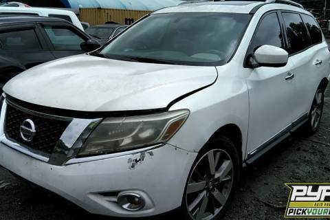 Photo of 2014 Nissan Pathfinder