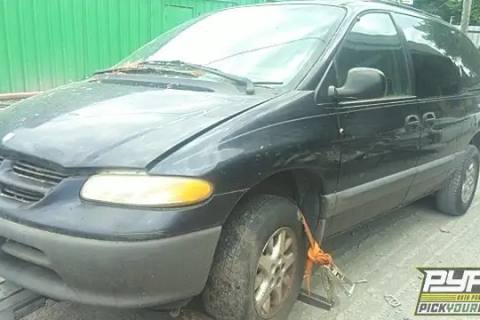 Photo of 1998 Dodge Grand Caravan