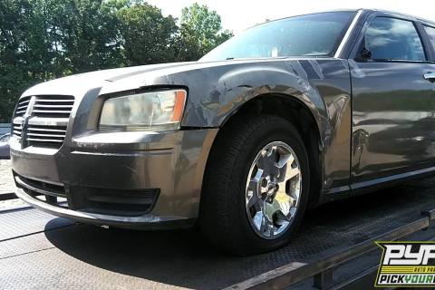 Photo of 2008 Dodge Magnum