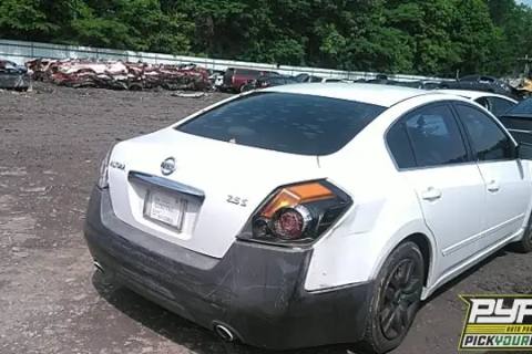Photo of 2010 Nissan Altima