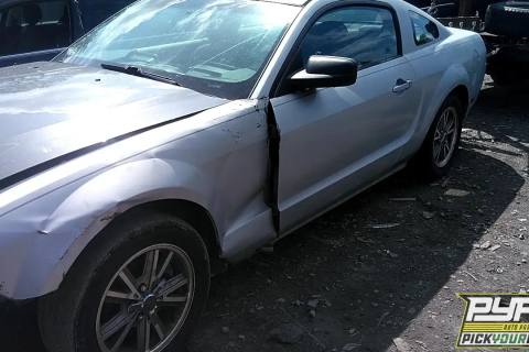 Photo of 2005 Ford Mustang