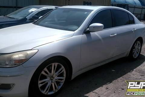 Photo of 2010 Hyundai Genesis