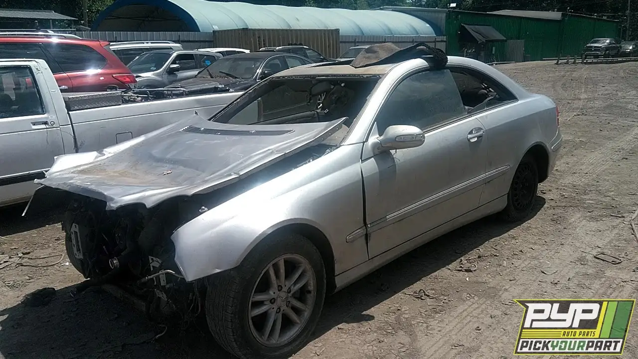 Photo of 2005 Mercedes-Benz Clk320