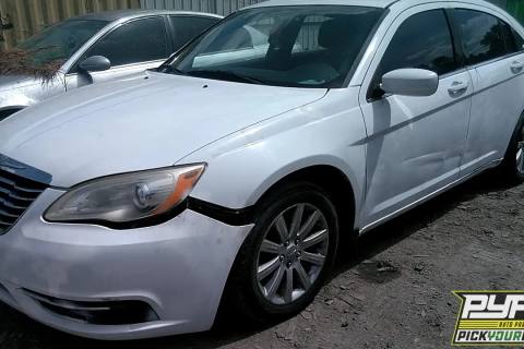 Photo of 2014 Chrysler 200