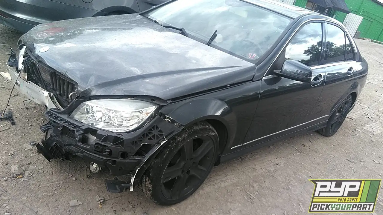 Photo of 2011 Mercedes-Benz C300
