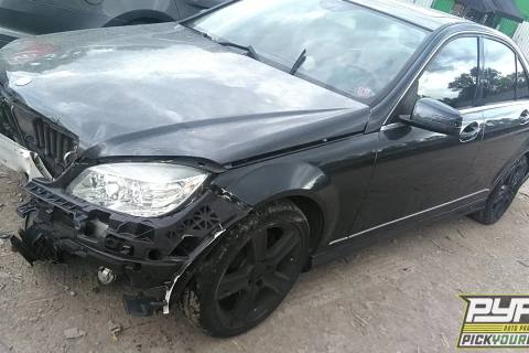 Photo of 2011 Mercedes-Benz C300